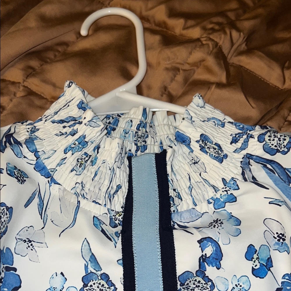 Elegant Blue Floral Women's Blouse - Picture 3 of 5